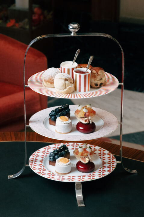 Afternoon Tea-Geschirr für Hotel Vier Jahreszeiten × Dibbern