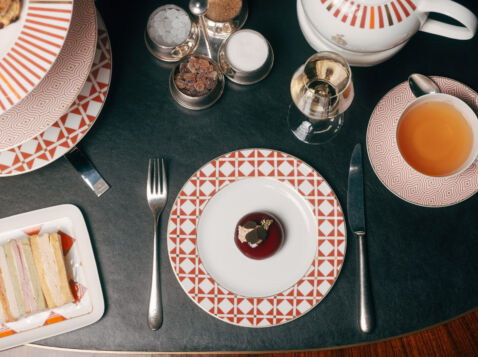 Afternoon Tea-Geschirr für Hotel Vier Jahreszeiten × Dibbern